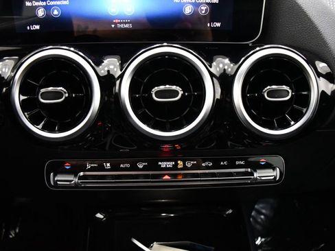 Used 2021 Mercedes-Benz GLA 250 w/ Premium Package image 14