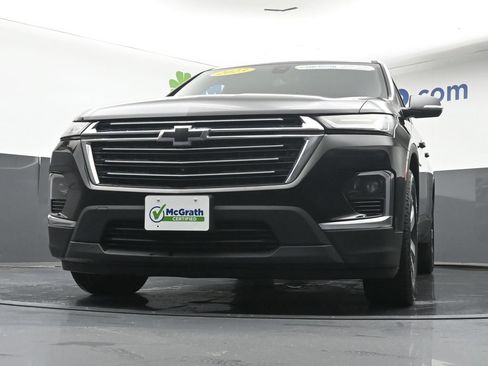 Used 2023 Chevrolet Traverse LT w/ LT Premium Package AWD/4WD image 7