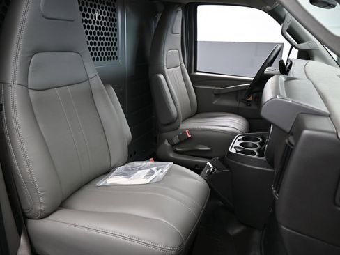 New 2025 Chevrolet Express 2500 w/ Driver Convenience Package image 43
