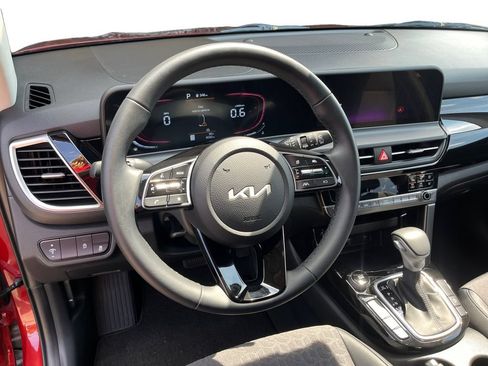 Certified 2026 Kia Seltos S FWD image 12