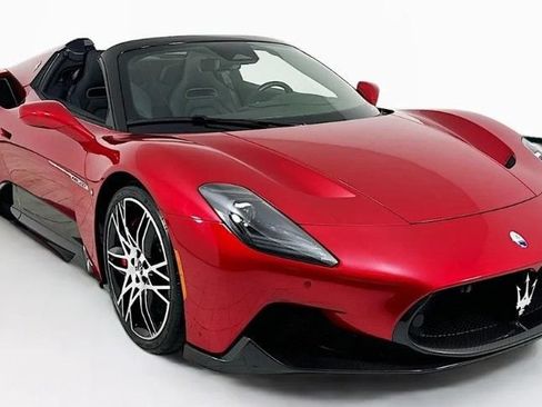Used 2023 Maserati MC20 Spyder RWD image 1