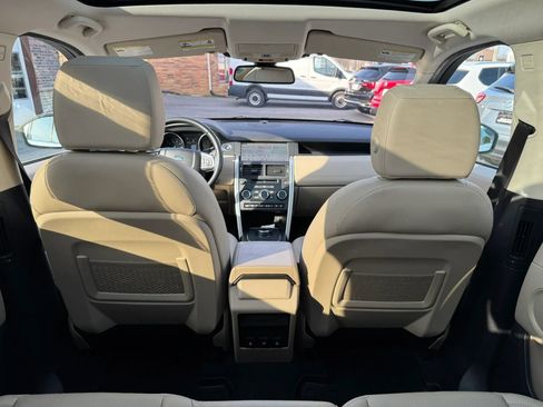 Used 2018 Land Rover Discovery Sport HSE AWD/4WD image 41