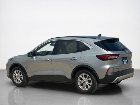 Used 2024 Ford Escape Active w/ Tech Pack #2 FWD image 5