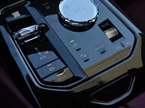 New 2026 BMW 540i xDrive w/ Executive Package image 20