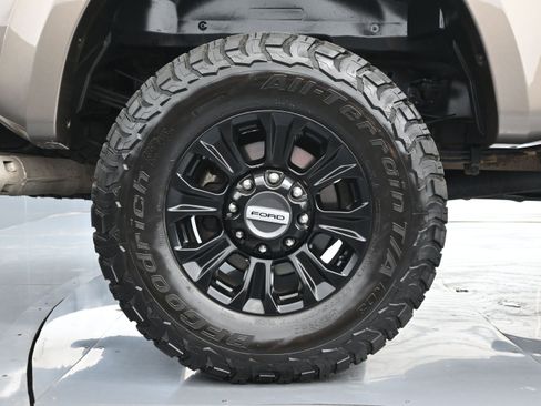 Used 2022 Ford F350 King Ranch w/ Tremor Off-Road Package AWD/4WD image 18
