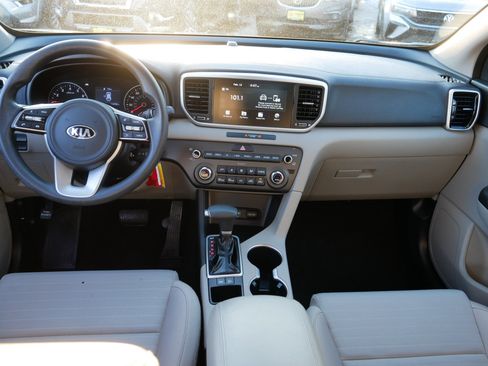 Used 2020 Kia Sportage LX w/ LX Popular Package image 10