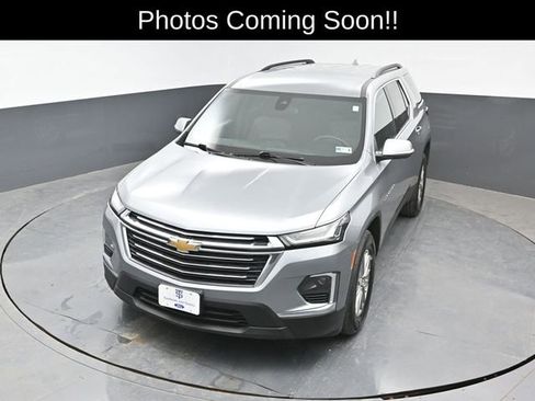 Used 2023 Chevrolet Traverse LT w/ LPO, Floor Liner Package AWD/4WD image 18