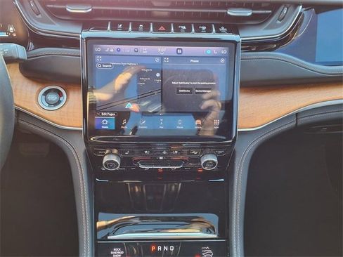 Used 2022 Jeep Grand Cherokee L Summit image 5