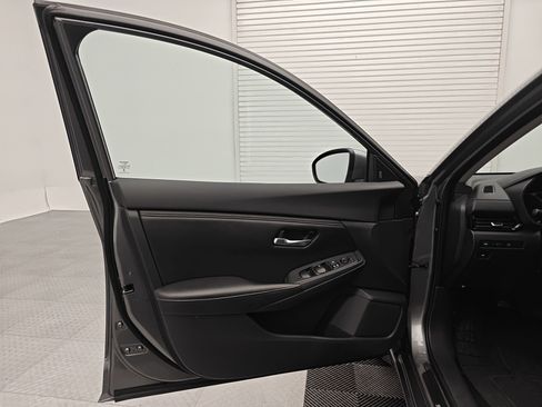 Used 2023 Nissan Sentra SV w/ Trunk Package FWD image 24