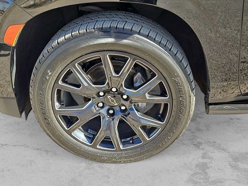 Used 2023 Chevrolet Tahoe Premier w/ Premium Package image 12