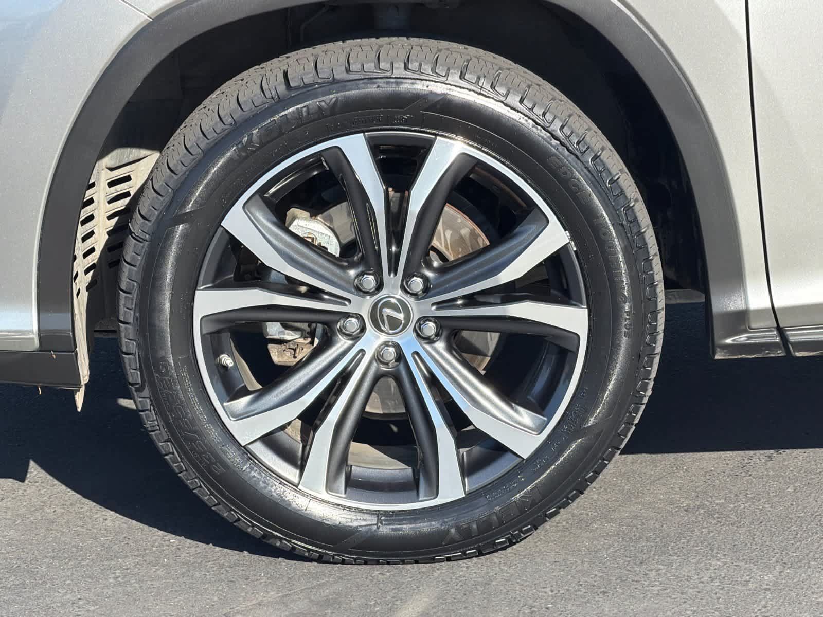 Used 2019 Lexus RX 450hL Premium w/ Premium Package AWD/4WD image 32