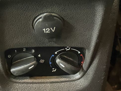 Used 2018 Ford Transit Connect XL FWD image 26