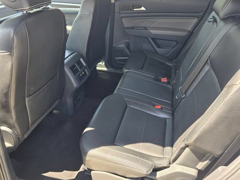 Certified 2023 Volkswagen Atlas SEL AWD/4WD image 12
