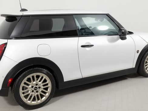 Used 2025 MINI Cooper S image 11