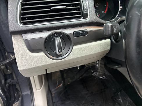 Used 2017 Volkswagen Passat 1.8T R-Line image 29