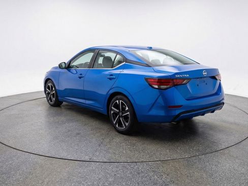 Used 2025 Nissan Sentra SV image 6