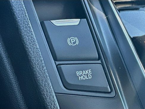 Used 2018 Honda CR-V Touring image 26