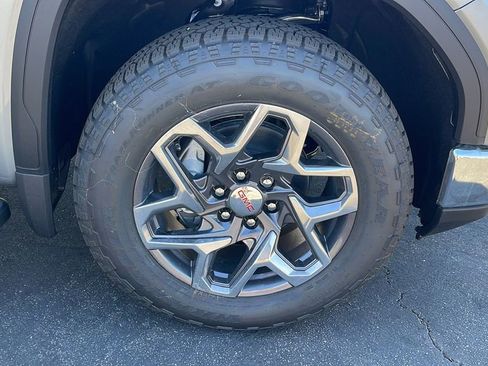 New 2026 GMC Sierra 1500 SLT w/ SLT Premium Plus Package image 9