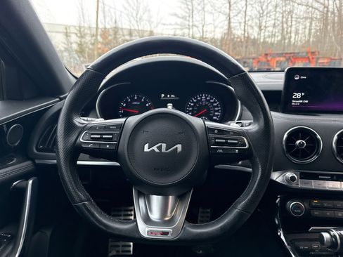 Used 2022 Kia Stinger GT-Line image 17