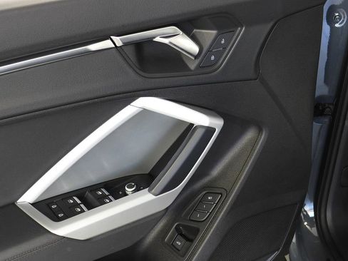 Used 2022 Audi Q3 2.0T Premium w/ Convenience Package image 12