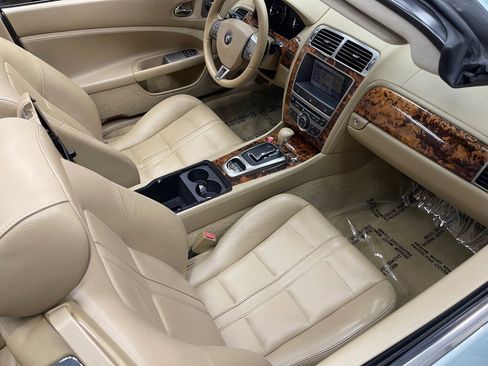 Used 2007 Jaguar XK Convertible image 21