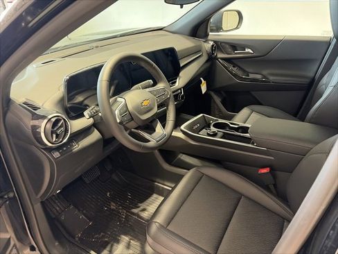 New 2026 Chevrolet Equinox LT w/ Convenience Package II image 8