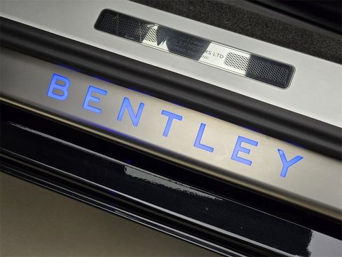 Used 2020 Bentley Continental GT image 30