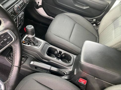 Used 2020 Jeep Gladiator Sport w/ Quick Order Package 24S image 15