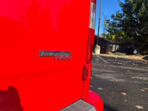 Used 2011 Ford Transit Connect XLT Premium image 32