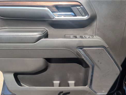 Used 2024 Chevrolet Silverado 1500 LT AWD/4WD image 16