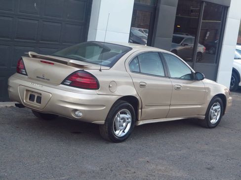 Used 2003 Pontiac Grand Am SE image 13