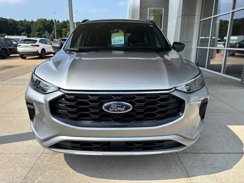 Certified 2024 Ford Escape ST-Line w/ Tech Pack #1 AWD/4WD image 11