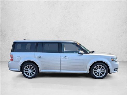 Used 2019 Ford Flex Limited FWD image 5