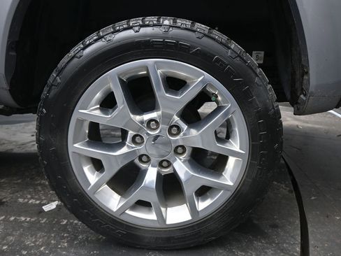 Used 2019 Toyota Tacoma SR5 image 22