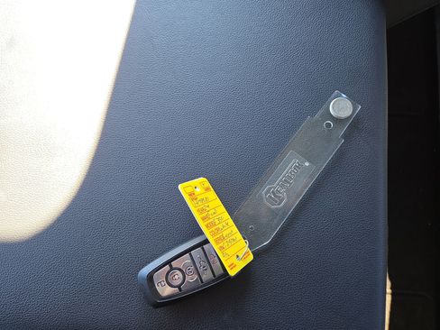 Used 2024 Ford F350 Lariat w/ Camper Package image 30