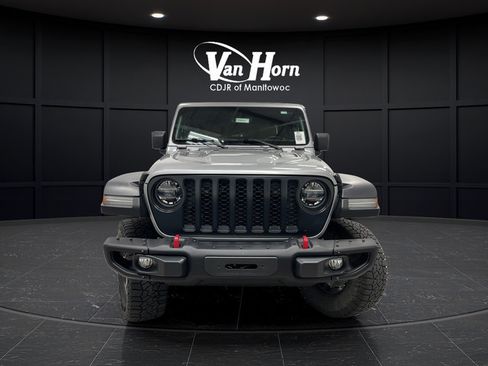 Used 2021 Jeep Gladiator Rubicon w/ Dual Top Group AWD/4WD image 2