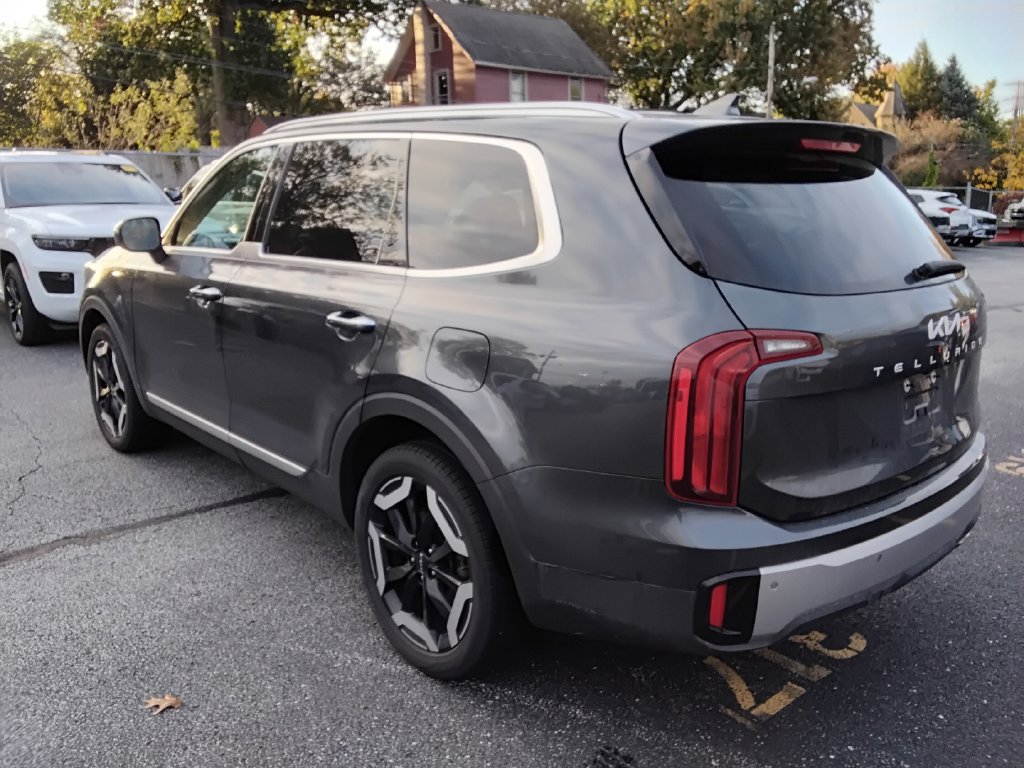 Used 2023 Kia Telluride S w/ S Sunroof Package AWD/4WD image 6