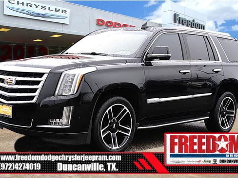 Used 2019 Cadillac Escalade Luxury AWD/4WD image 1