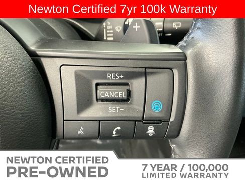 Used 2024 Nissan Rogue SV w/ SV Premium Package AWD/4WD image 32
