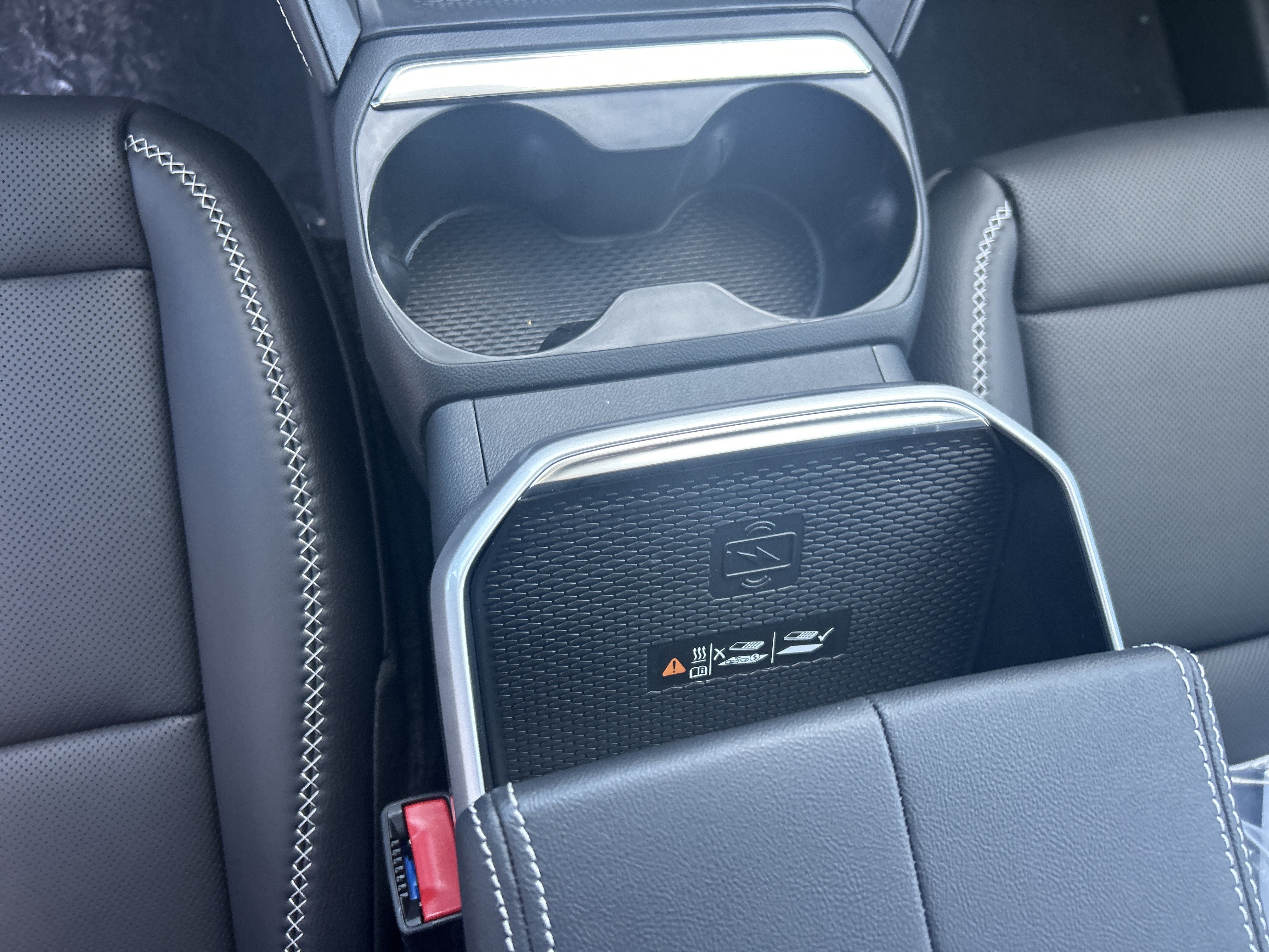 New 2027 GMC Terrain Denali w/ LPO, Floor Liner Package AWD/4WD image 26