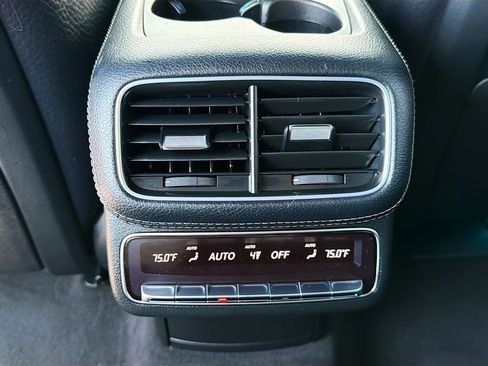 Used 2021 Mercedes-Benz GLS 580 4MATIC image 20