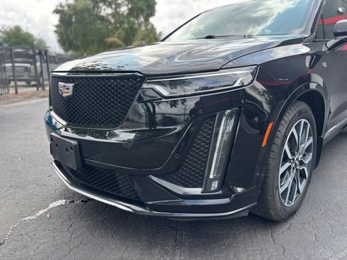 Used 2021 Cadillac XT6 Sport w/ Platinum Package AWD/4WD image 41