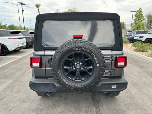 Used 2021 Jeep Wrangler Sport AWD/4WD image 6
