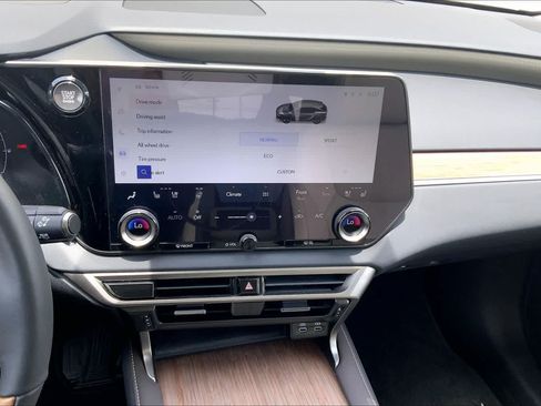Used 2024 Lexus RX 350 Premium w/ Accessory Package (Z1) AWD/4WD image 34