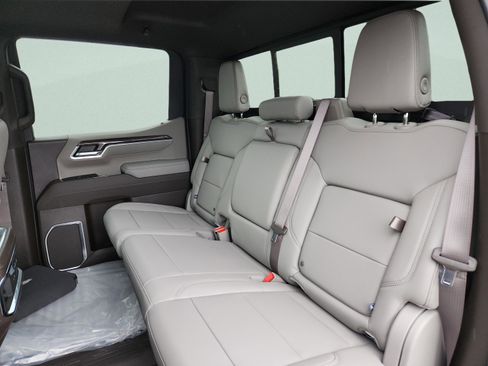 New 2026 Chevrolet Silverado 1500 LTZ w/ Technology Package image 23