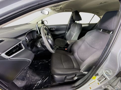 Used 2020 Toyota Corolla LE image 21