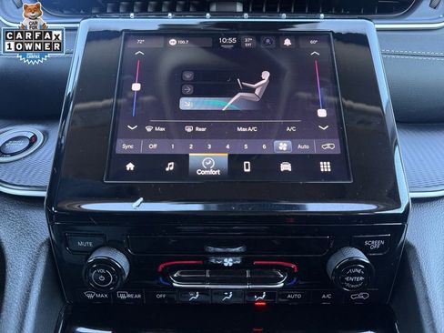 Certified 2023 Jeep Grand Cherokee Laredo image 29