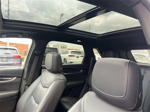 Certified 2023 Cadillac XT5 Premium Luxury w/ LPO, Floor Liner Package image 17