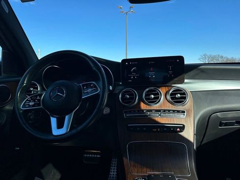 Used 2022 Mercedes-Benz GLC 300 4MATIC image 20