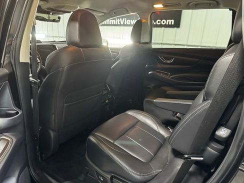 Used 2023 Subaru Ascent Limited image 8